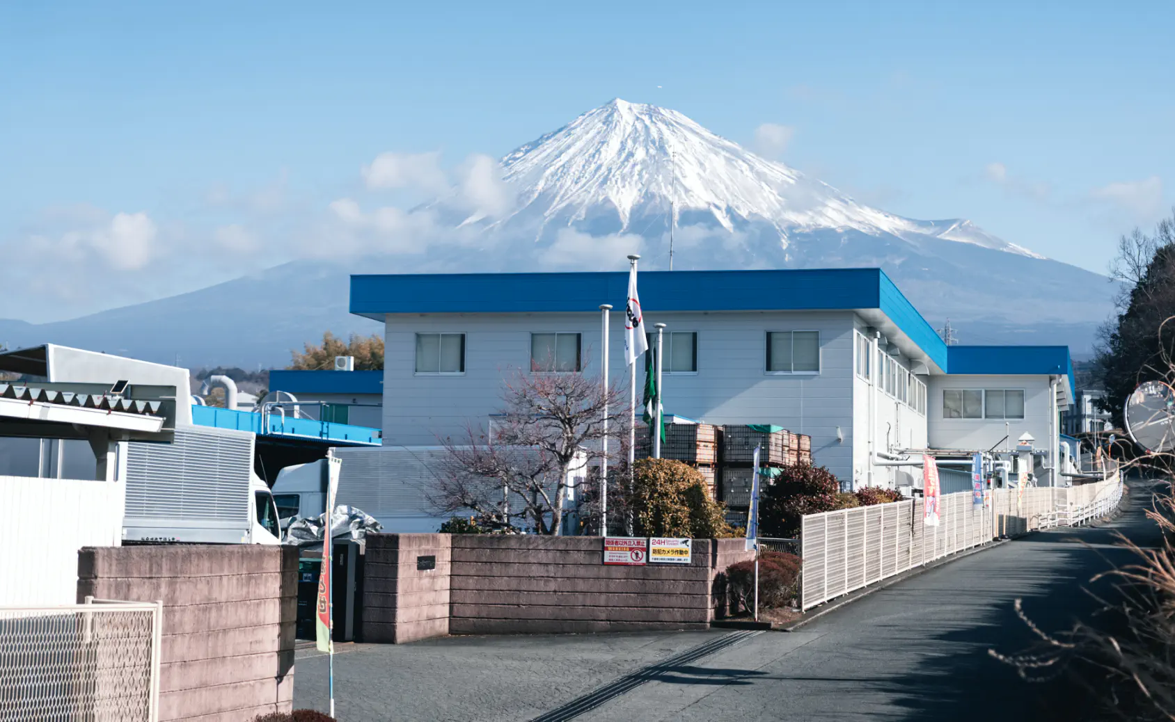 本社